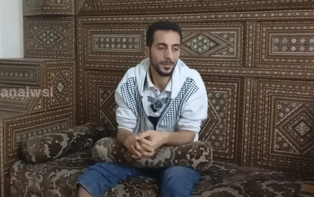 حازم الشيخ.. خرج من سجن صيدنايا بساقٍ مبتورة، وذاكرةٍ مثقلة بما يفوق الألم