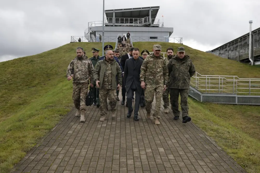 وزير الدفاع السوري يختتم زيارة رسمية إلى روسيا بحث خلالها تعزيز التعاون العسكري