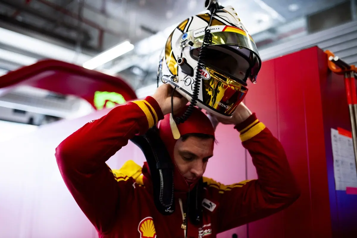 Le Mans winner James Calado signs new Ferrari WEC contract