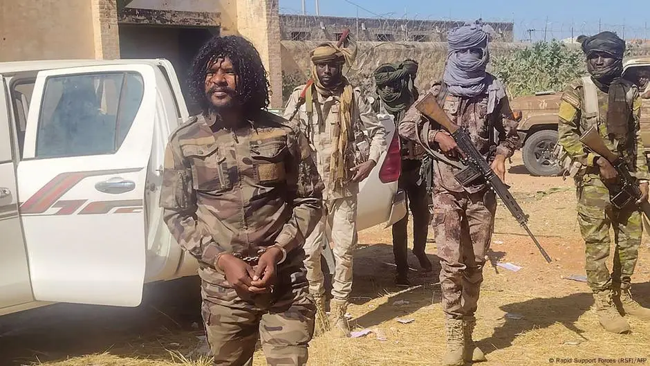 "أبو لولو".. جزار الفاشر الذي نكل بالمدنيين في السودان