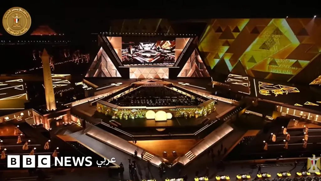 المتحف المصري الكبير: الرئيس السيسي يقول إن إنجاز المتحف جاء نتيجة تعاون دولي واسع