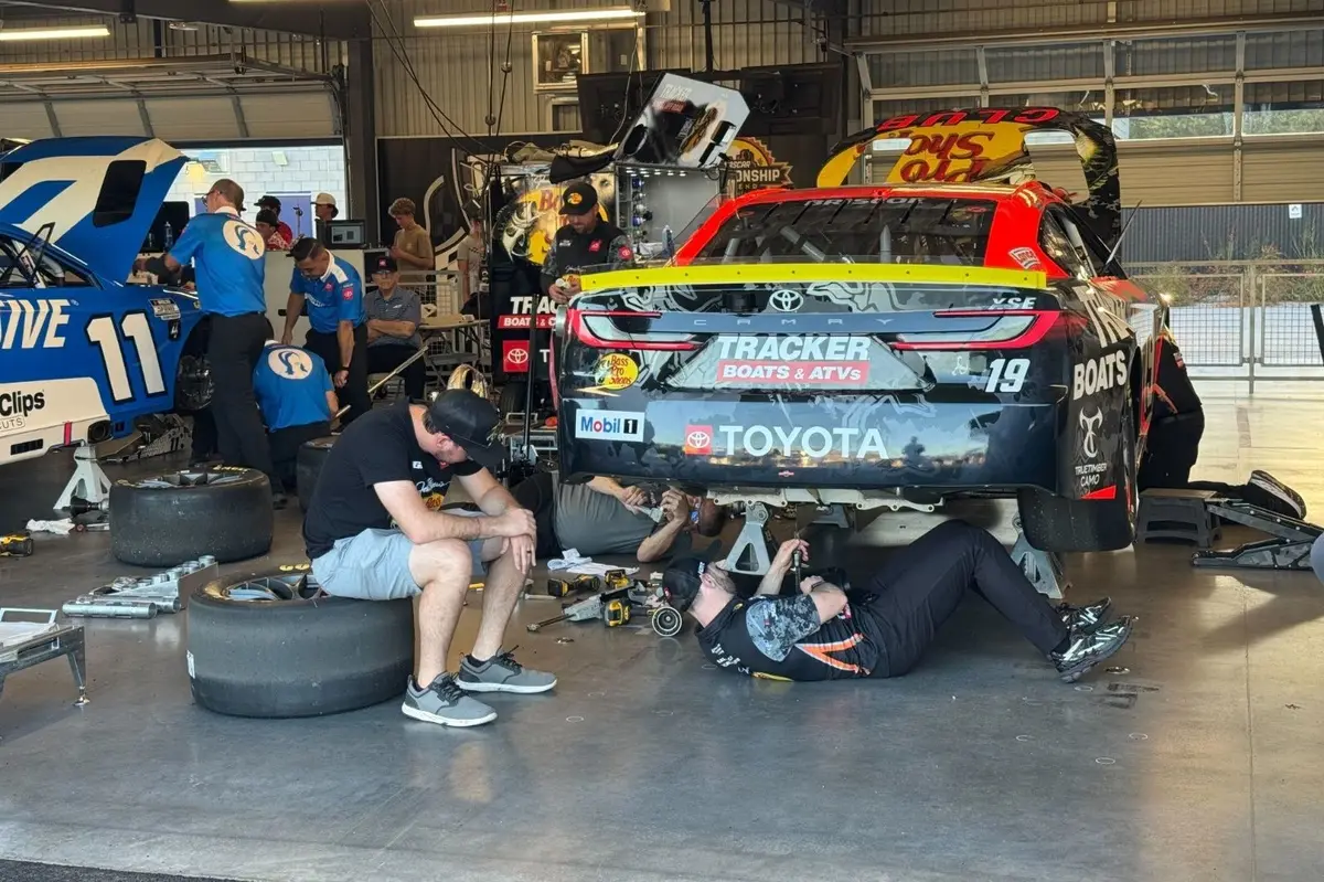 Here&rsquo;s why so many NASCAR Cup tires are suddenly failing at Phoenix Raceway