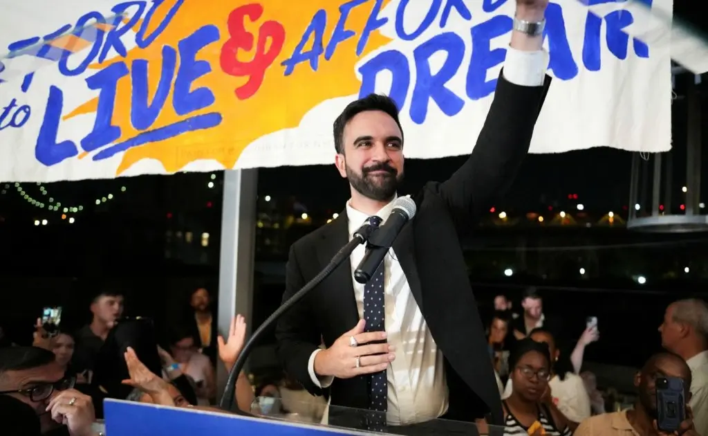 ساعات تفصله عن الفوز.. لماذا يدعم غالبية اليهود المسلم زهران ممداني لمنصب عمدة مدينة نيويورك؟