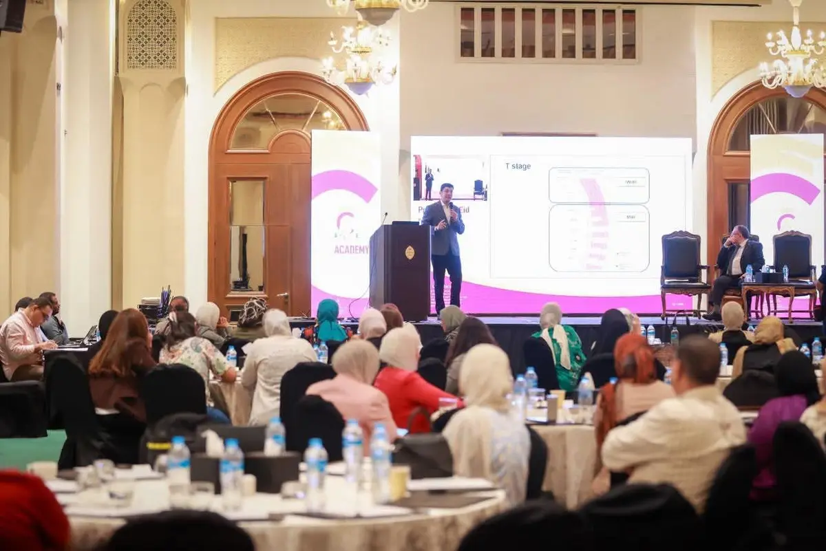 «الصحة» تختتم برنامجًا تدريبيًا معتمدًا من الجمعية الأمريكية للتعليم الطبي المستمر لـ100 صيدلي إكلينيكي في علاج الأورام