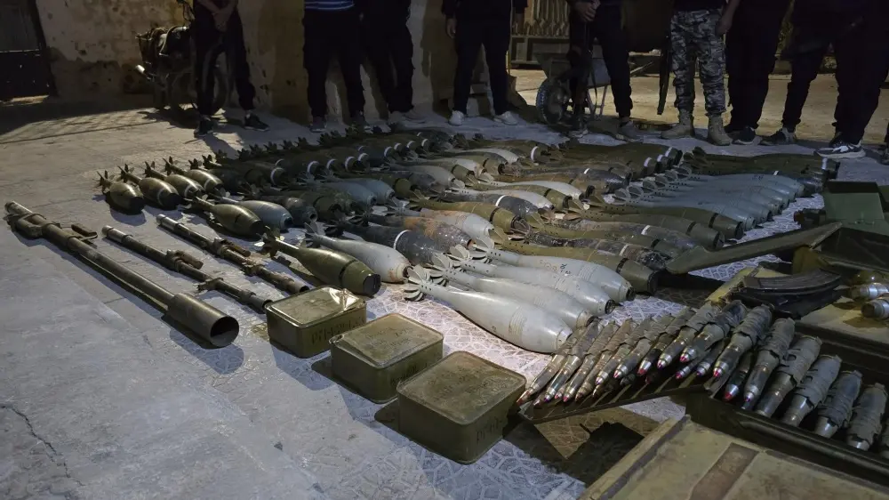 ضبط مستودع أسلحة وذخائر في ريف درعا الشرقي