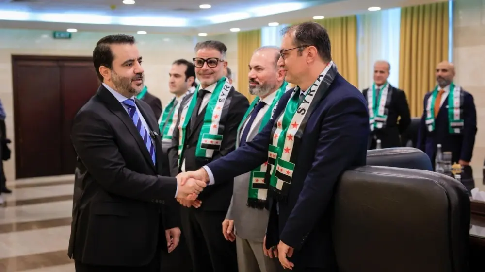 الشيباني يوقع قراراً بإعادة الدبلوماسيين المنشقين عن النظام البائد