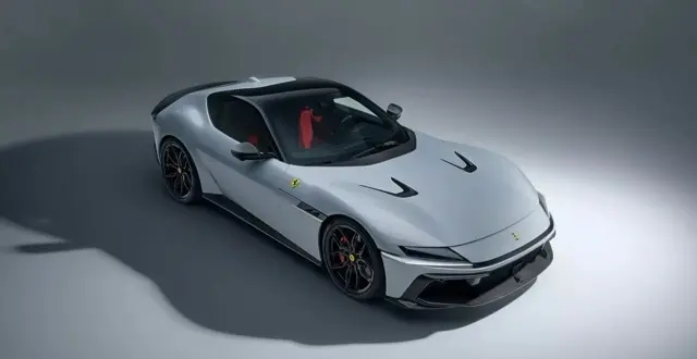 نوفيتيك تُعيد رسم ملامح فيراري 12 سيليندري بتعديلات دقيقة وأناقة محسوبة