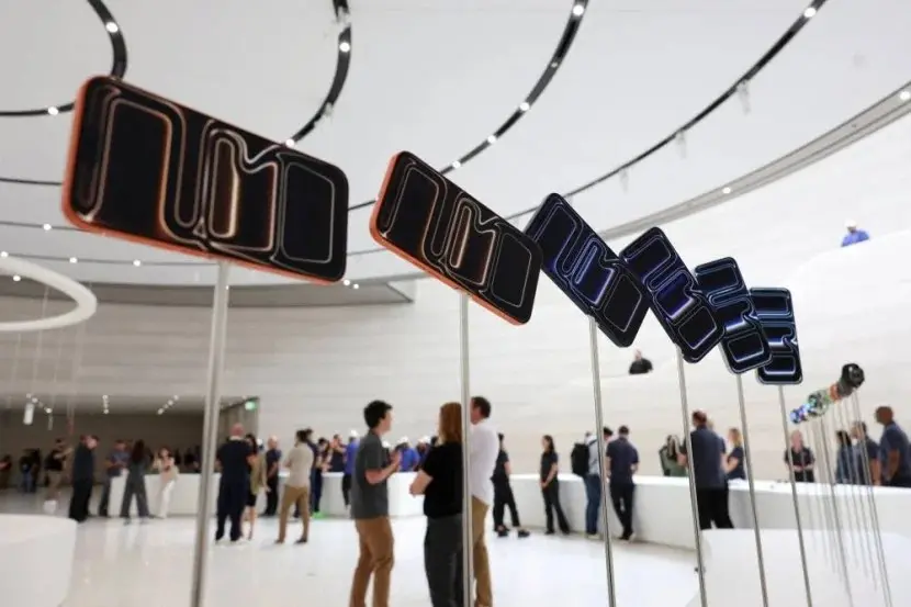 آيفون 20 بلا أزرار.. أبل تنتقل بالكامل إلى اللمس الدقيق