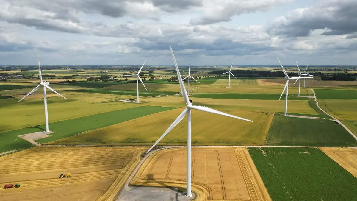 آيرينا: الطاقة المتجددة تحقق طفرة غير مسبوقة في مشروعات الكهرباء الجديدة (تقرير) - الطاقة