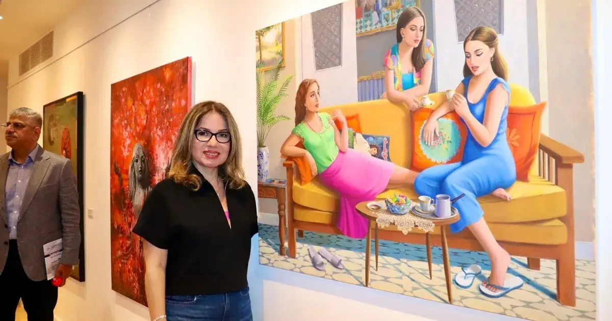 الفنانة العراقية نادية أوسي لـ"الشرق": أرسم طقوس الصداقة واللقاء