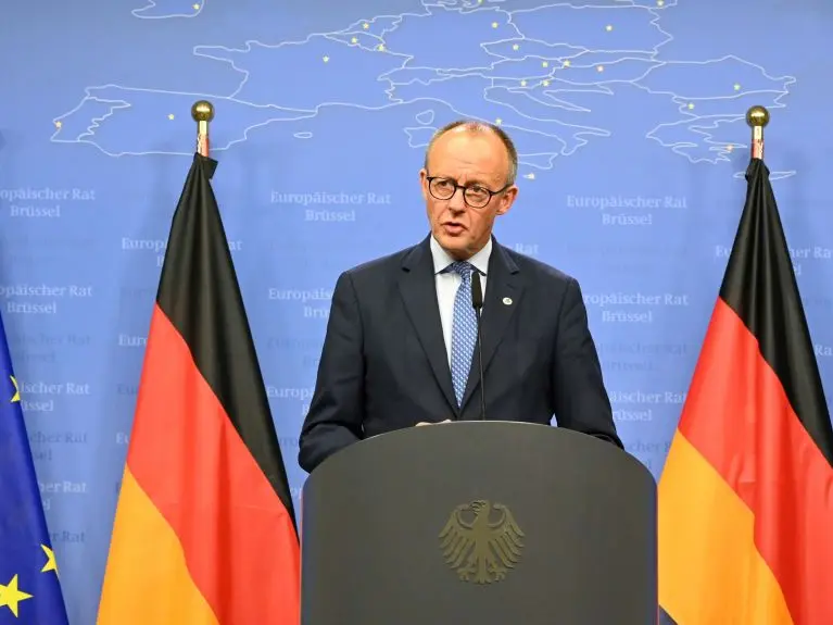 ميرتس يوجه دعوة للرئيس السوري لزيارة ألمانيا