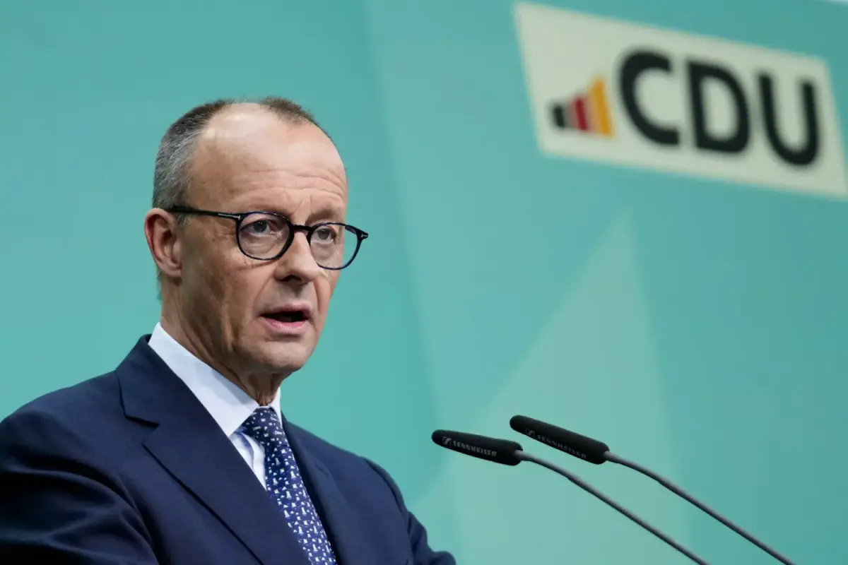 المستشار الألماني: “الحرب في سوريا انتهت.. وسنرحل من يرفض العودة طوعًا”