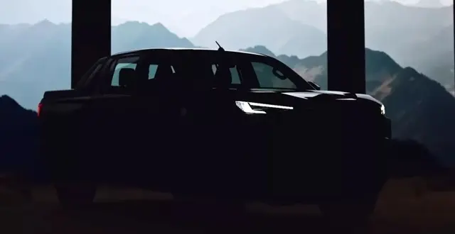 تويوتا تلمّح إلى هايلوكس 2026 الجديدة كلياً قبل تدشينها العالمي