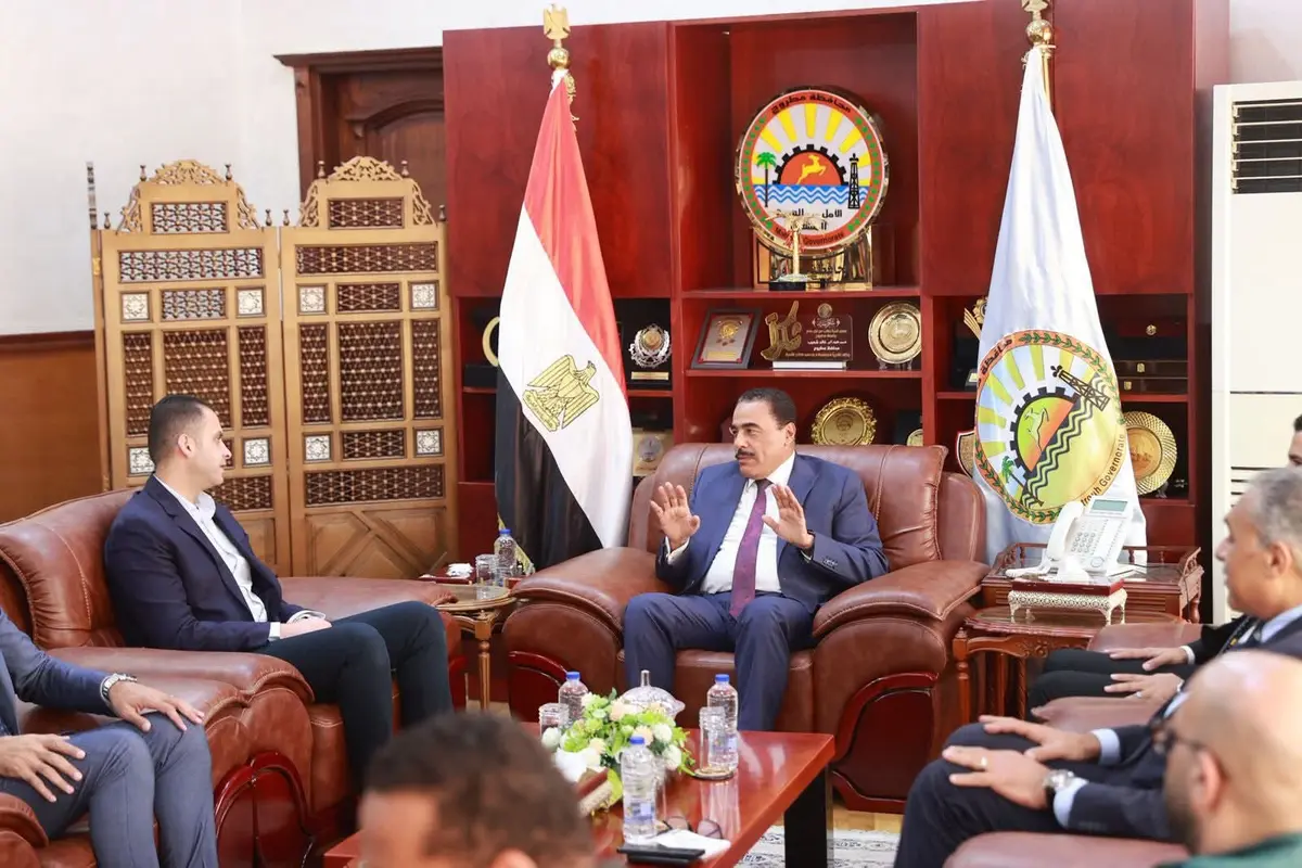نائب وزير الصحة ومحافظ مطروح يبحثان دعم وتطوير المنظومة الصحية بالمحافظة