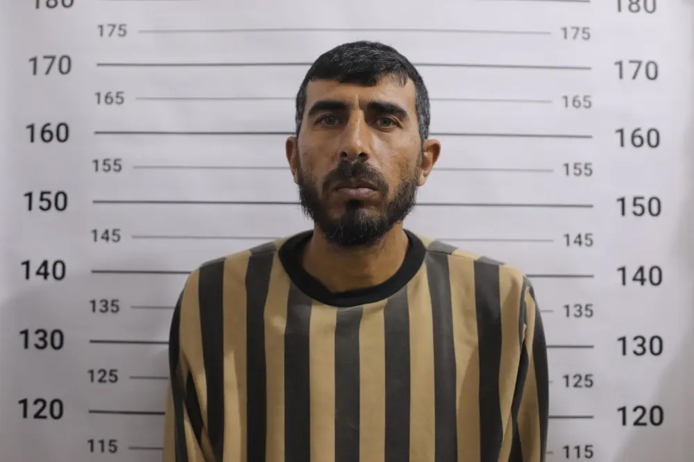 القبض على مطلوب بتهم ارتكاب جرائم بحق المدنيين في دير الزور