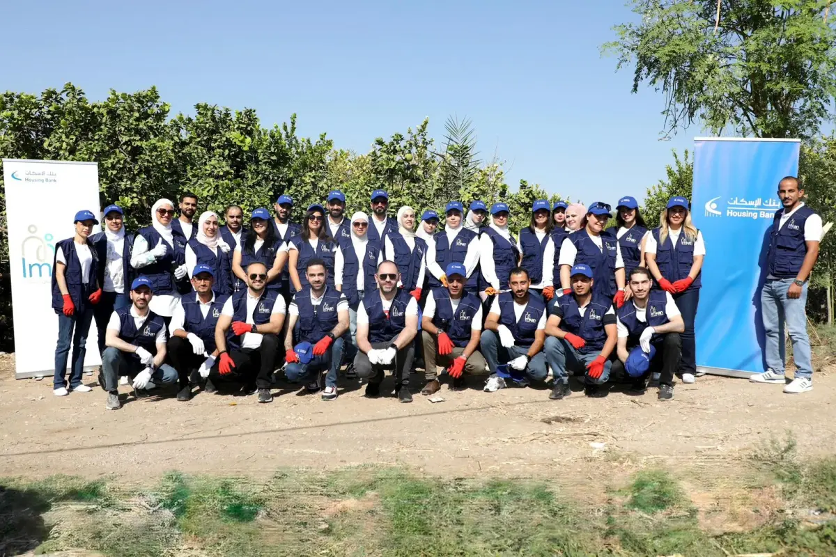 فريق “إمكان الإسكان” يشارك في جني محاصيل أشجار مثمرة بالتعاون مع الجمعية العربية لحماية الطبيعة