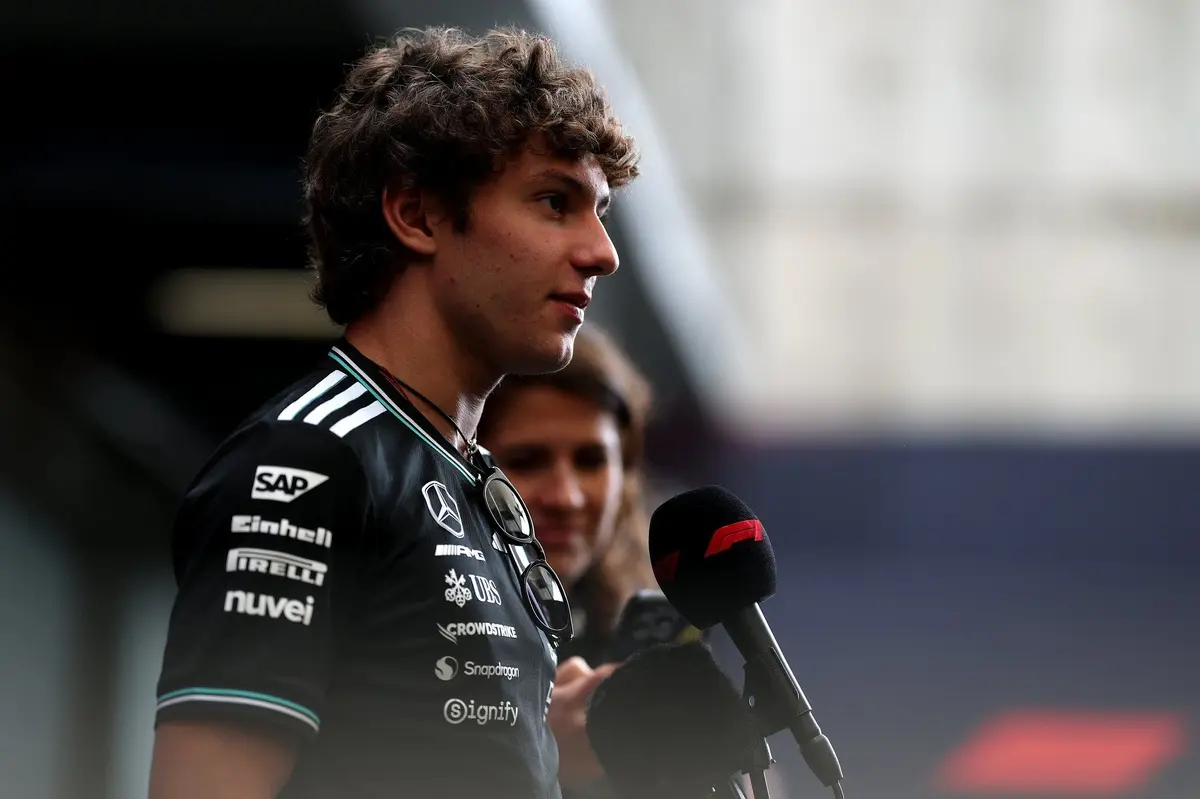 Inside Kimi Antonelli&rsquo;s quiet tribute to Ayrton Senna ahead of F1 Brazil GP: "My racing hero"