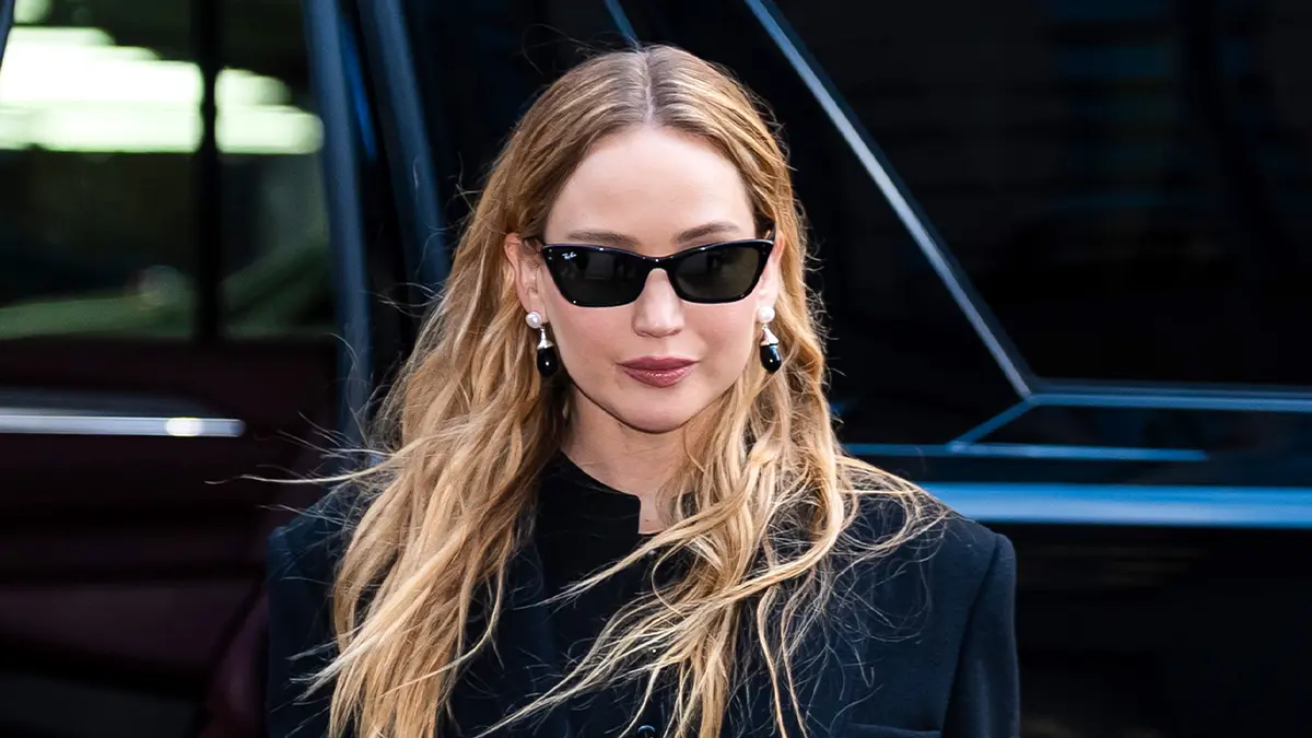 Jennifer Lawrence’s Latest Looks Cement Black Onyx As the Stone of the Moment
