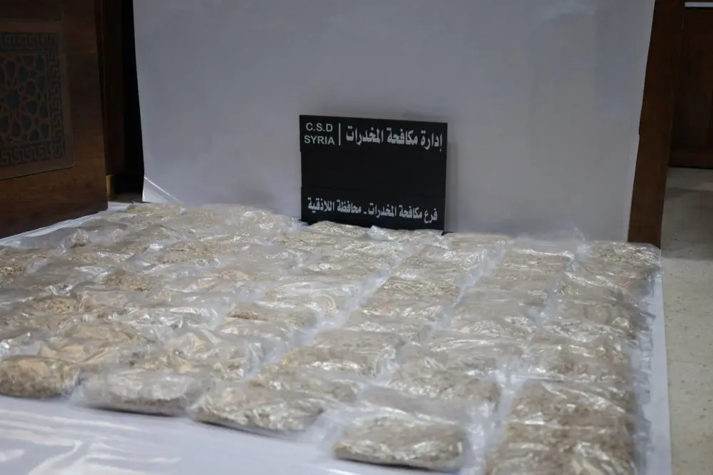 القبض على متورط بحوزته أكثر من 140 ألف حبة كبتاغون في اللاذقية