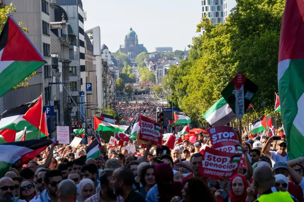 اتحاد الشغل التونسي يدعو عمال الصناعة بالعالم إلى دعم الحق الفلسطيني
