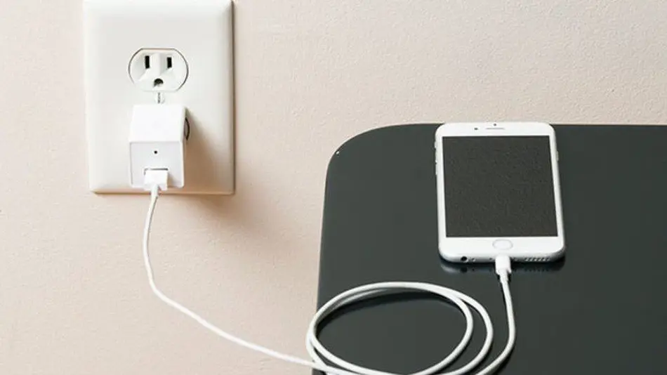 هل يجب فصل الشواحن عند الانتهاء من استخدامها؟