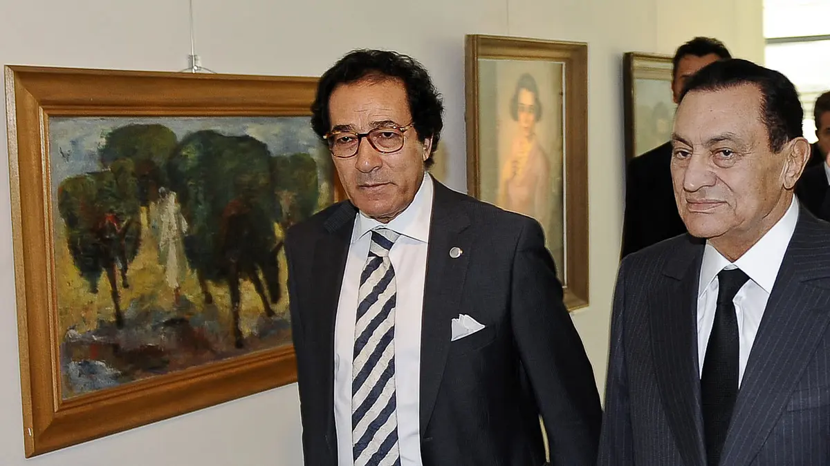 مصر.. علاء مبارك يثير تفاعلا بتسمية "أحد أعظم وزراء الثقافة"