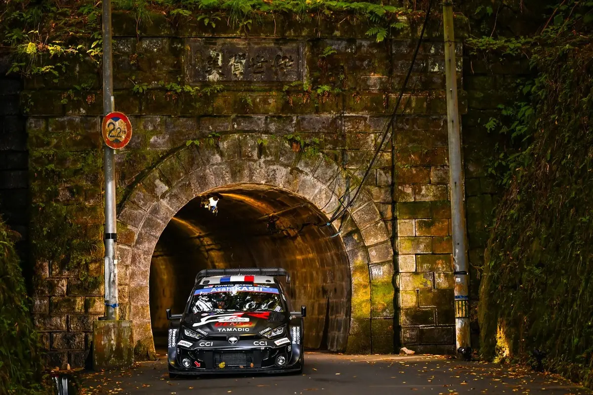 WRC Rally Japan: Sebastien Ogier responds to Elfyn Evans&rsquo; charge to extend lead