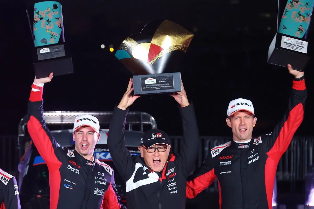 WRC Rally Japan: Sebastien Ogier beats Elfyn Evans to take title fight down to the wire