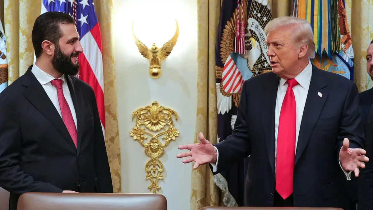 ترامب يلتقي الشرع في البيت الأبيض ويؤكد أن واشنطن تعمل مع إسرائيل لتحسين العلاقات مع سوريا