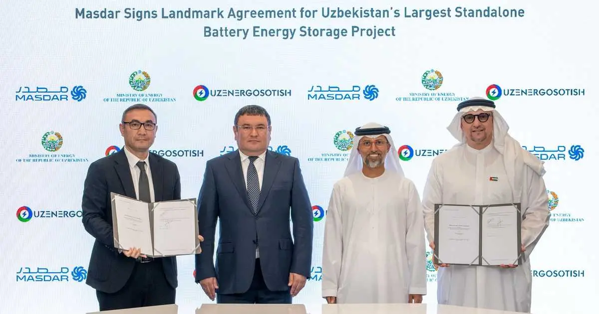 "مصدر" تطور أكبر مشروع لبطاريات تخزين الطاقة في أوزبكستان