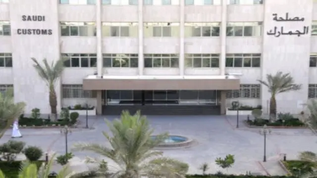 تستغل في التهريب.. رئيس مصلحة الجمارك: ثغرات في بعض المناطق الحرة