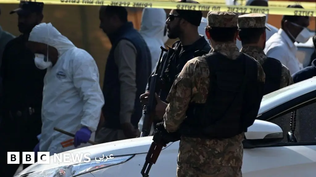 هجوم انتحاري خارج محكمة في إسلام آباد يودي بحياة 12 شخصاً ويصيب 27 آخرين