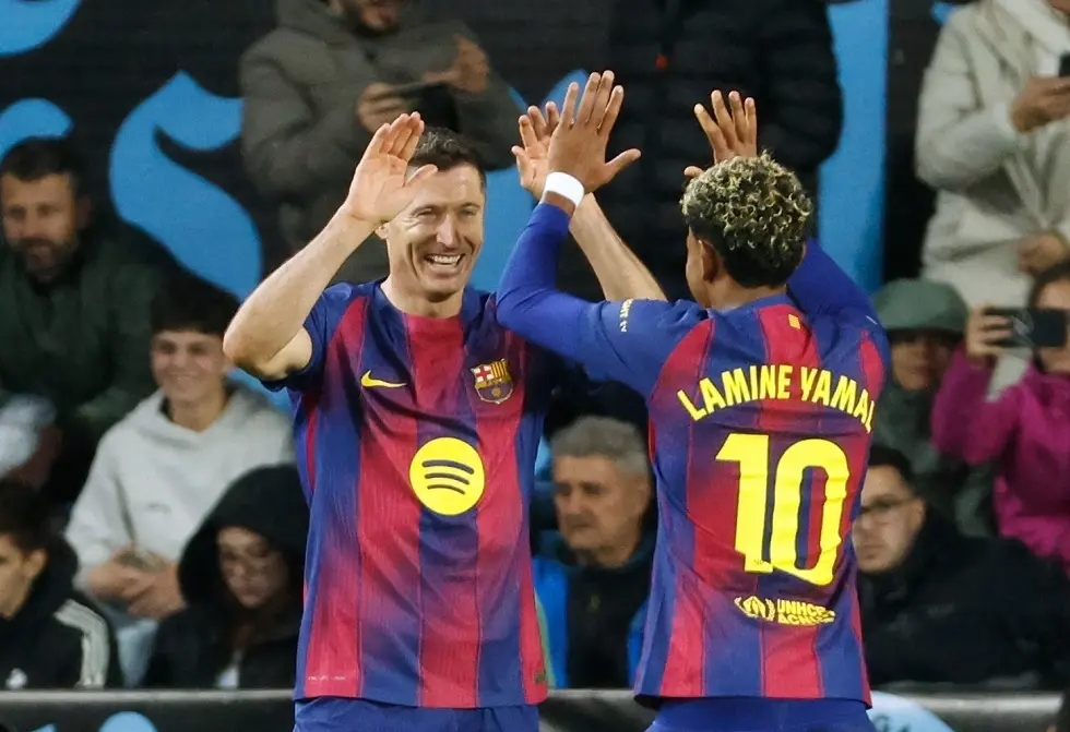 ليفاندوفسكي ولامين جمال يقودان برشلونة للفوز على فيغو وتشديد الخناق على ريال مدريد (فيديو)