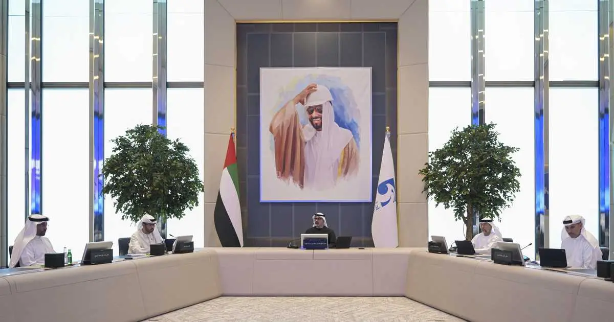 ولي عهد أبوظبي يترأس اجتماع اللجنة التنفيذية لمجلس "أدنوك"