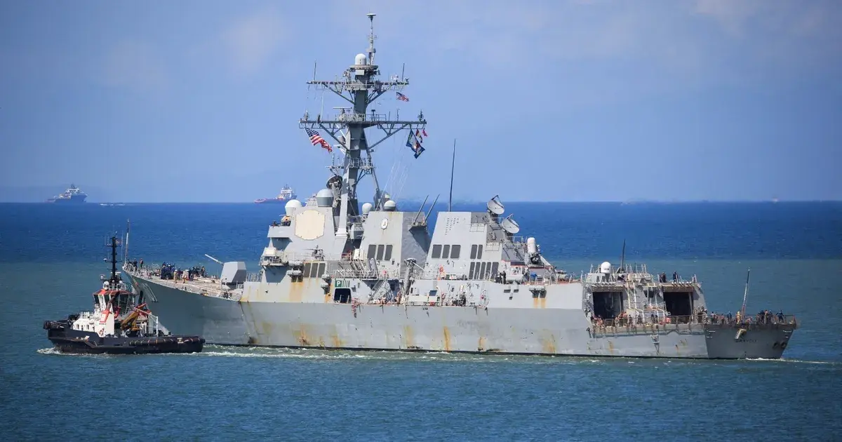 كبار المسؤولين يعرضون على ترمب خيارات عسكرية بشأن فنزويلا في الأيام المقبلة