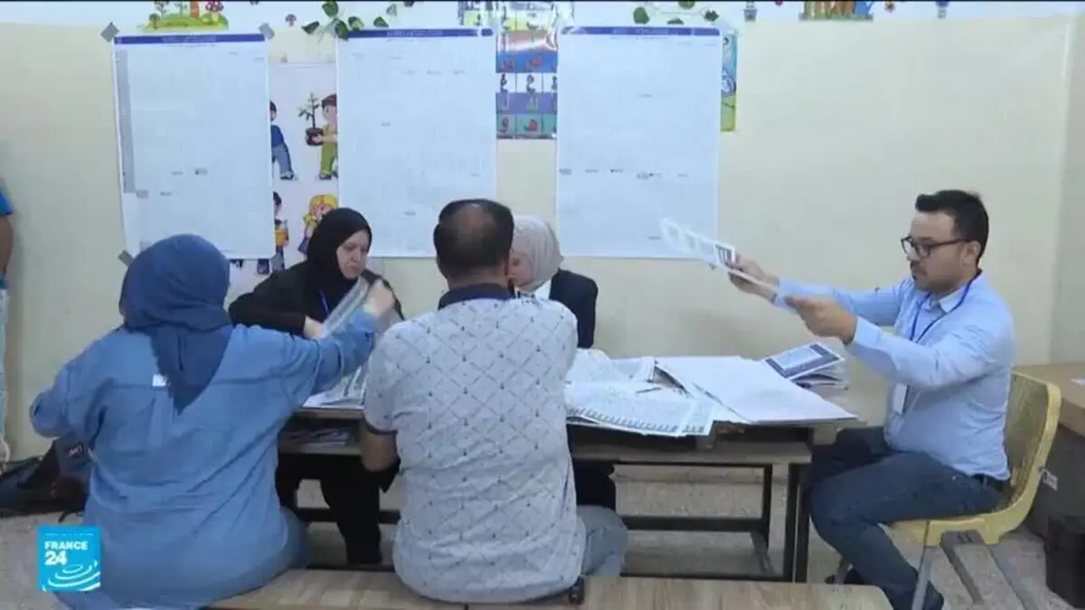 فرز الأصوات بانتظار إعلان نتائج انتخابات العراق التشريعية