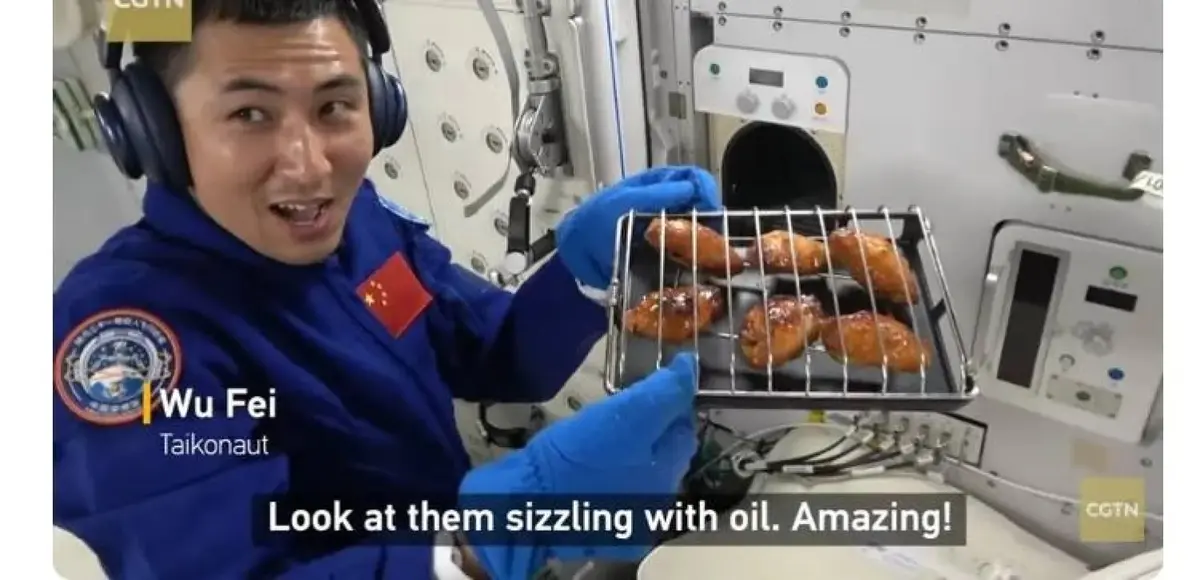 للمرة الأولى… رواد فضاء صينيون ينجحون في شواء اللحوم بالفضاء