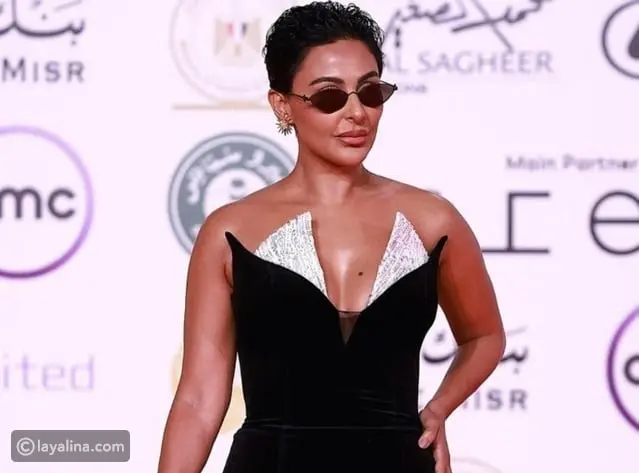 ميس حمدان تتألق في الأسود بافتتاح مهرجان القاهرة السينمائي 2025