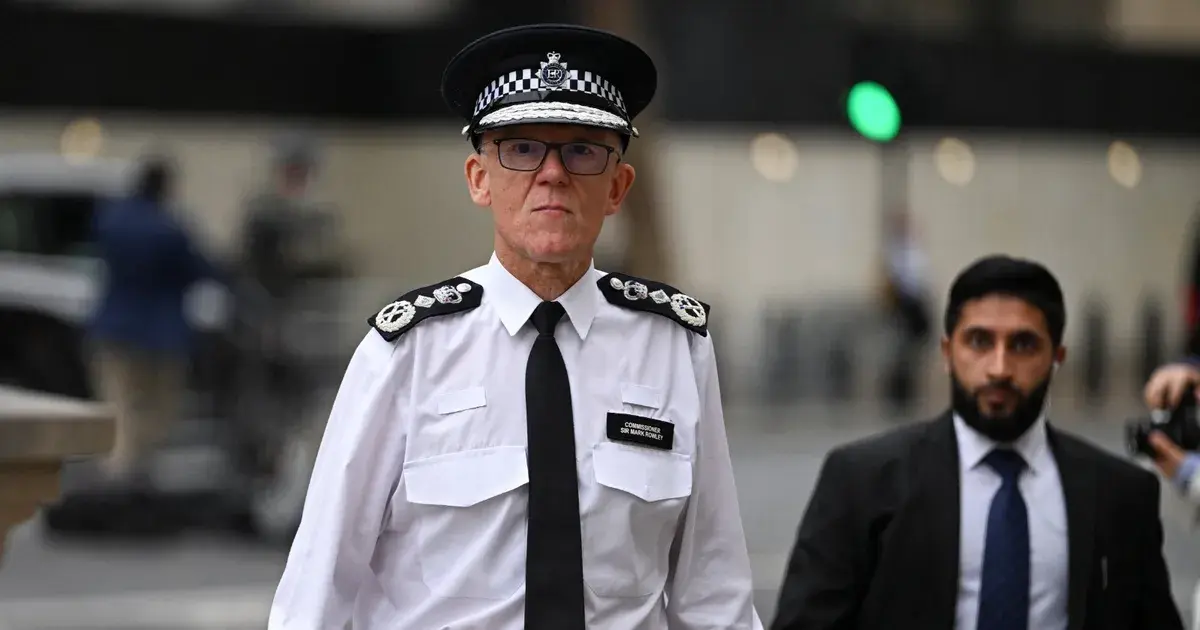 "تجربة فاشلة".. بريطانيا تلغي نظام مفوضي الشرطة بعد استقدامه من أميركا