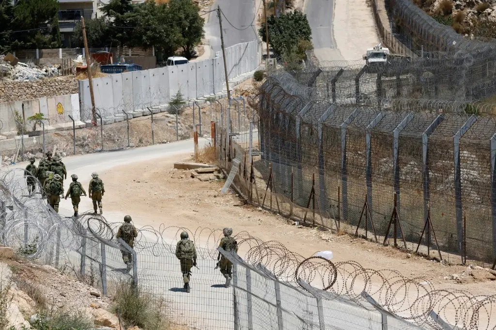 الاحتلال الإسرائيلي يتوغل في كودنة بريف القنيطرة السورية