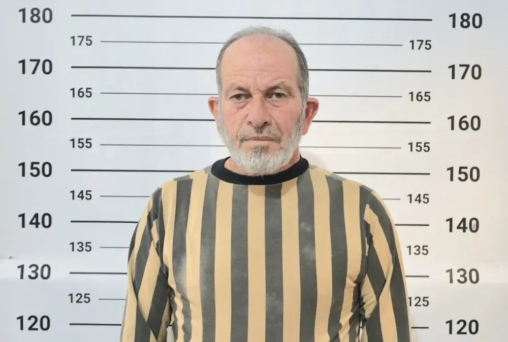 الأمن الداخلي في حماة يلقي القبض على طيار متورط بجرائم حرب