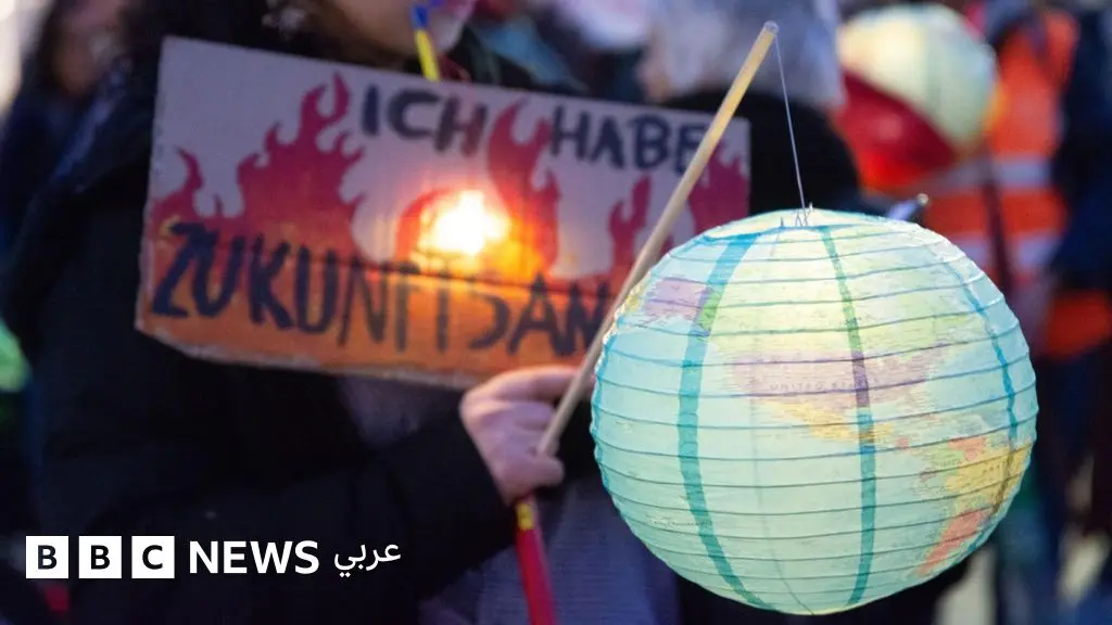 "يجب على أحد ما أن يدفع ثمن نهاية عصر النفط والغاز - الغارديان