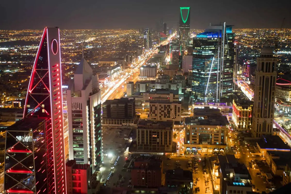 سوق العمل السعودي في 2025.. مهارات جديدة واقتصاد ينمو