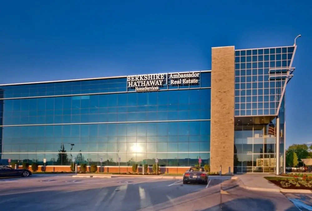 «بيركشاير هاثاواي» تستحوذ على حصة في «ألفابت».. هل توافق فلسفة «بافيت» الاستثمارية؟