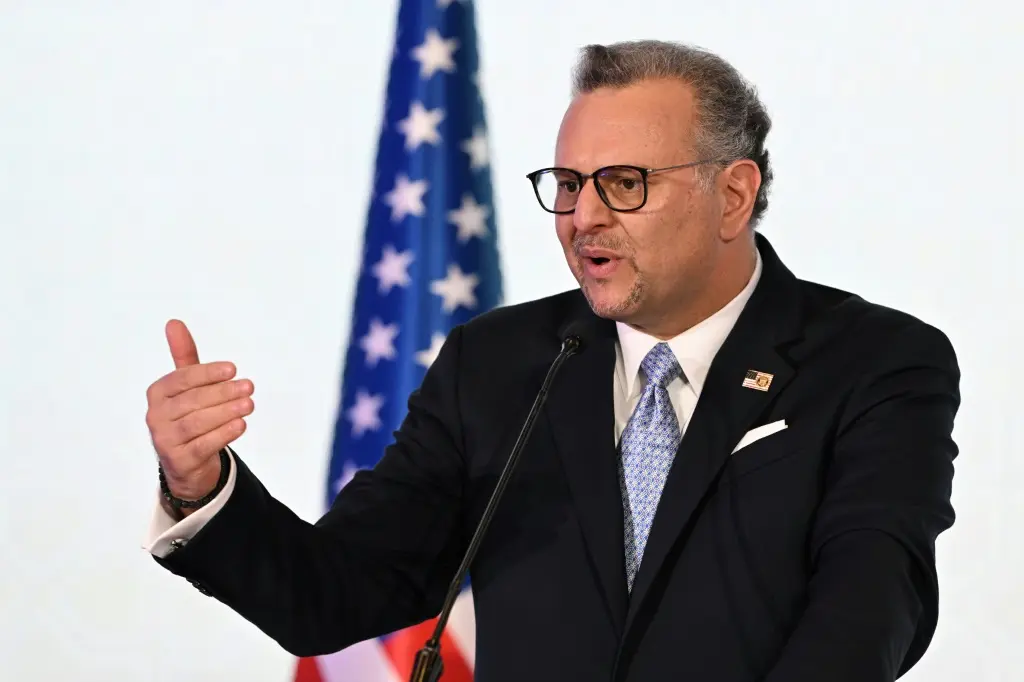 مبعوث ترامب لشؤون إفريقيا يصف الحرب في السودان بأنها "أكبر أزمة إنسانية في العالم"