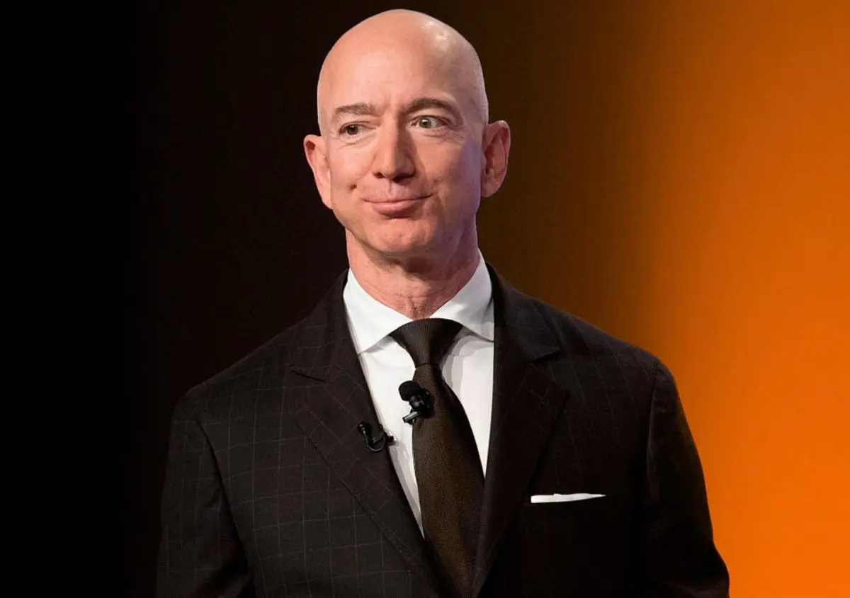 جيف بيزوس يطلق شركة ناشئة للذكاء الاصطناعي بتمويل ضخم
