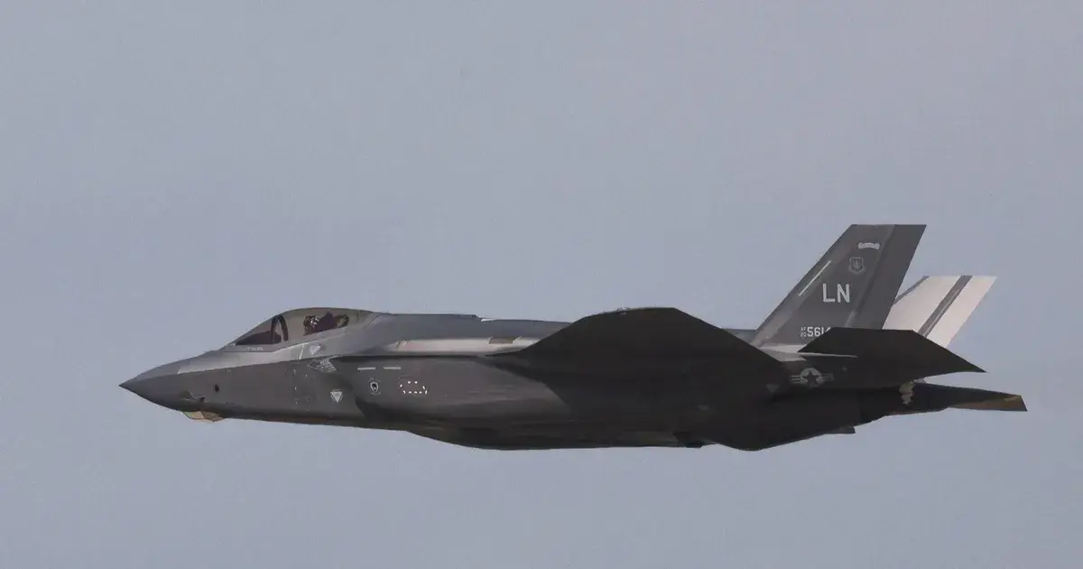 منافسة جوية بين مقاتلات شبحية.. F-35 الأميركية أمام Su-57E الروسية في معرض دبي للطيران