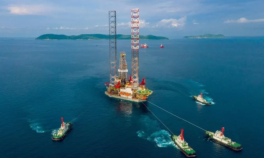 منصة حفر عملاقة تعود إلى السعودية من جديد - الطاقة