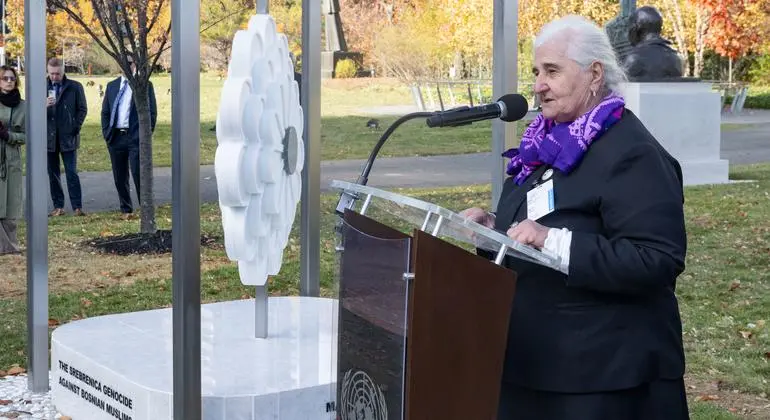 زهرة سريبرينتسا تغرس جذورها في مقر الأمم المتحدة