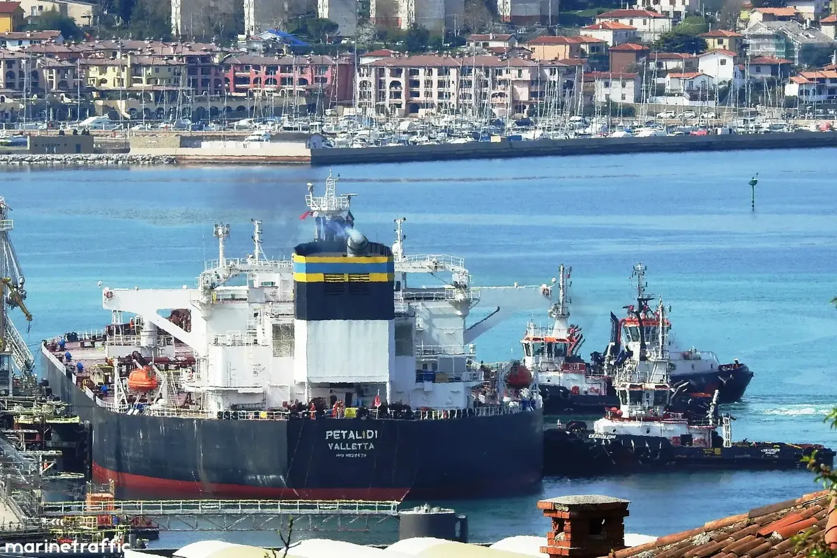 موعد وصول مليون برميل نفط جديدة من السعودية إلى سوريا - الطاقة